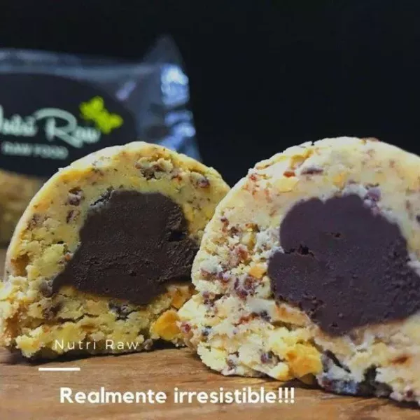 Bombon De Mani Relleno Con Chocolate Nutriraw