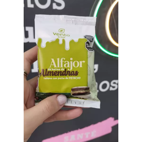 Alfajor Keto Relleno De Pistacho Con Baño De Chocolate Blanco Vento Fit